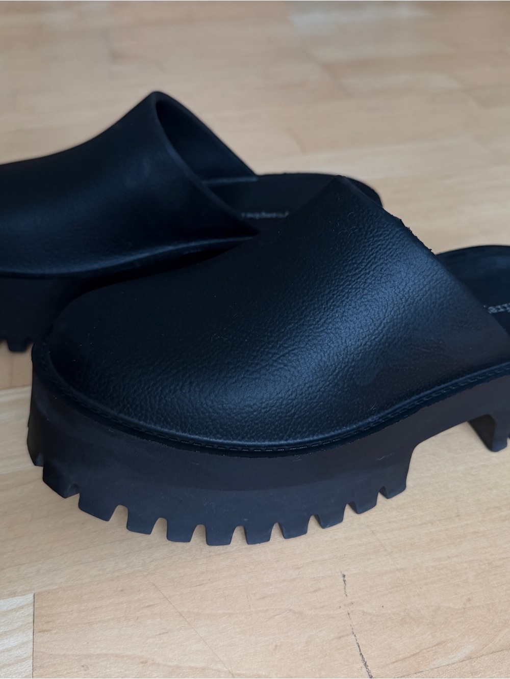 Jeffrey Campbell Black Chunky Lug Clog Mules